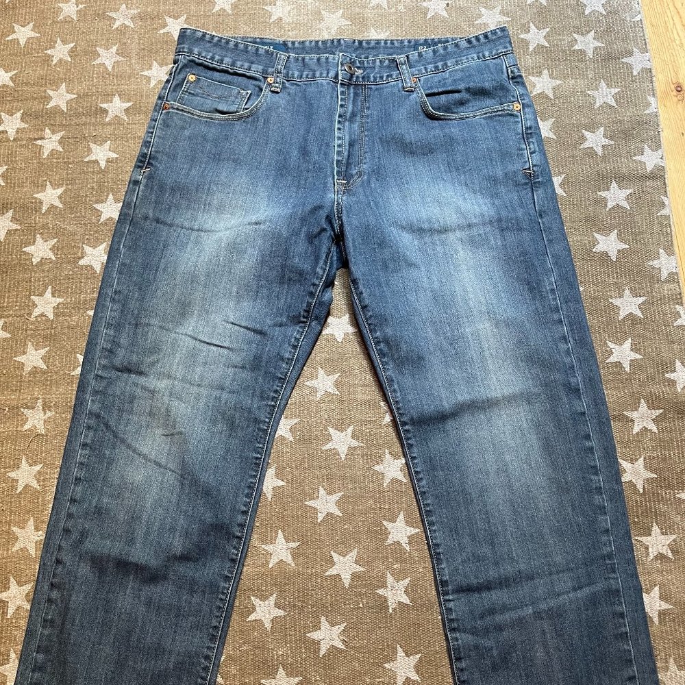 Faconnable denim jeans medium wash size 36W 32L